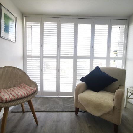 Sea View 3 Bedroom Seaside Property 奇切斯特 外观 照片