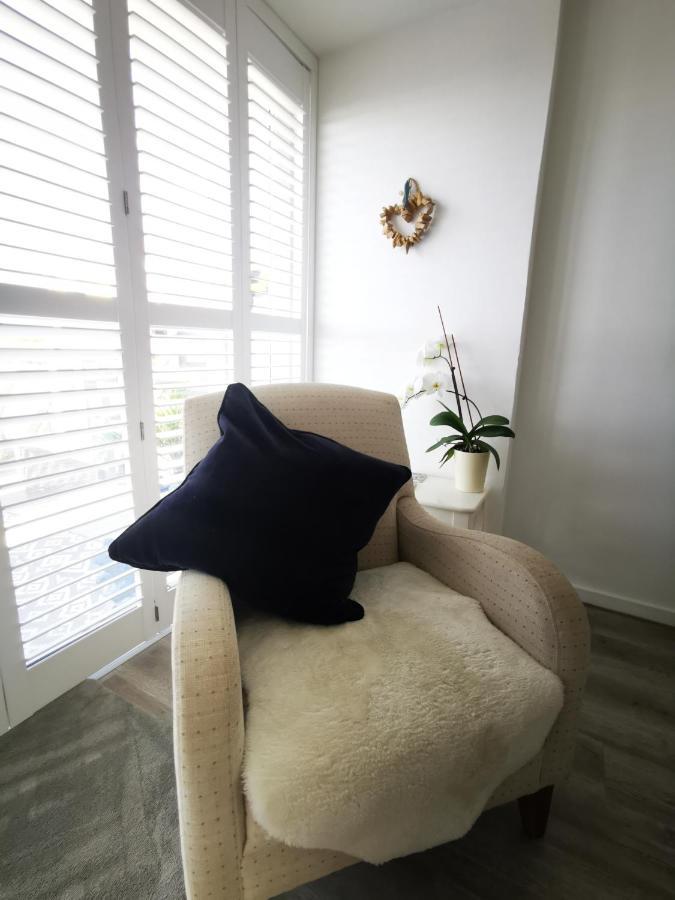 Sea View 3 Bedroom Seaside Property 奇切斯特 外观 照片